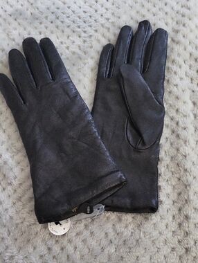 Nordstrom Classic Black Leather Gloves With Cashmere Lining Size 7.5
